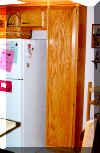 kitchen.jpg (111184 bytes)